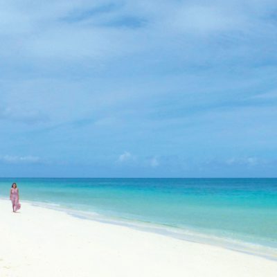 Carolin Weinhold am Strand auf COMO Parrot Cay